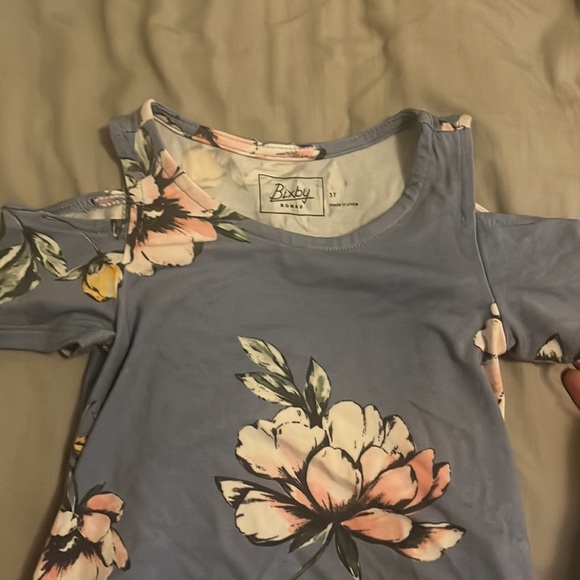 Flower dress - Picture 2 of 3